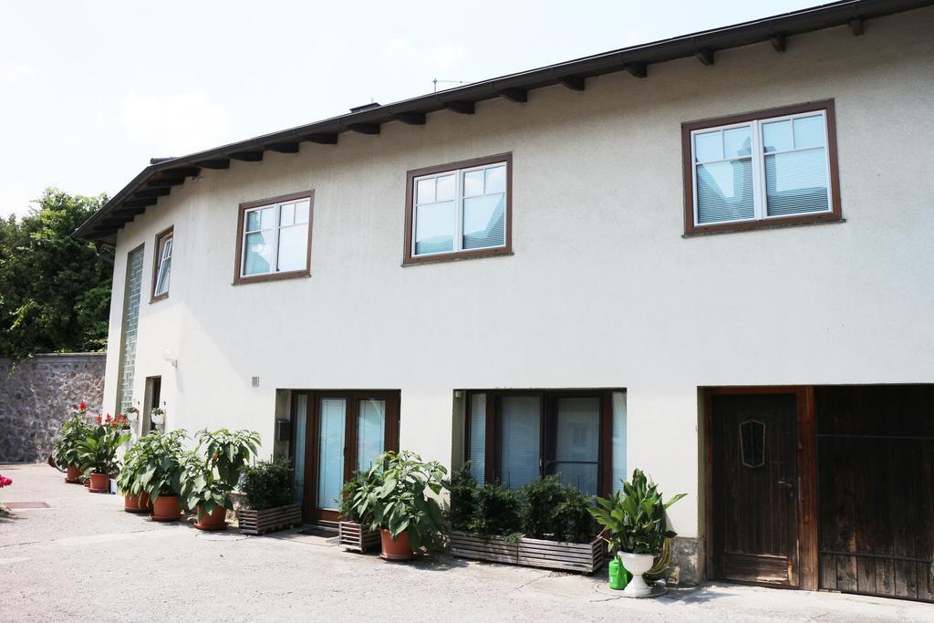 Appartement Haus Zu Den Zwei Eichen à Perchtoldsdorf Extérieur photo